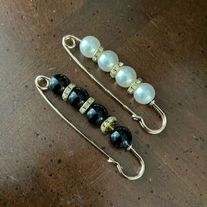 Decorative pins.